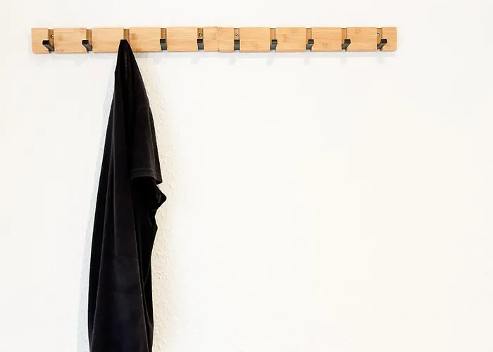 Ausgestattete Fuer Monteur-teams Mit Kostenlosem Parkplatz, Wifi, Tv, Waschmaschine, Kueche, Balkon, Restaurants Und Supermarkt Lägenhet