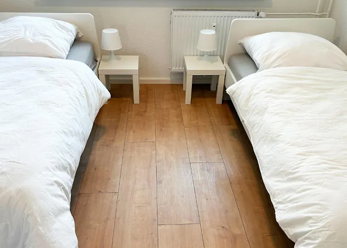 Ausgestattete Fuer Monteur-teams Mit Kostenlosem Parkplatz, Wifi, Tv, Waschmaschine, Kueche, Balkon, Restaurants Und Supermarkt *