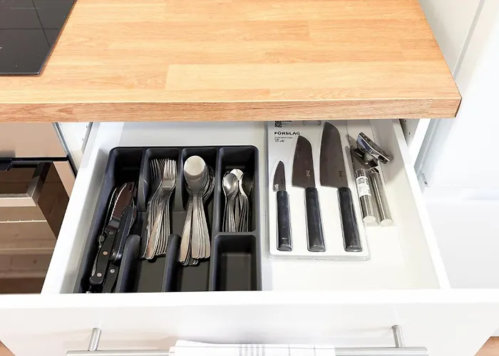 Lägenhet Ausgestattete Fuer Monteur-teams Mit Kostenlosem Parkplatz, Wifi, Tv, Waschmaschine, Kueche, Balkon, Restaurants Und Supermarkt